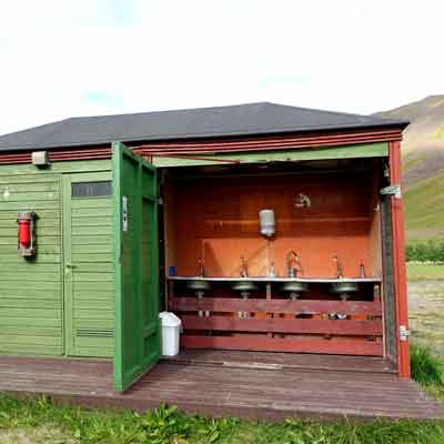 Einfacher Sanitärcontainer Holzklasse